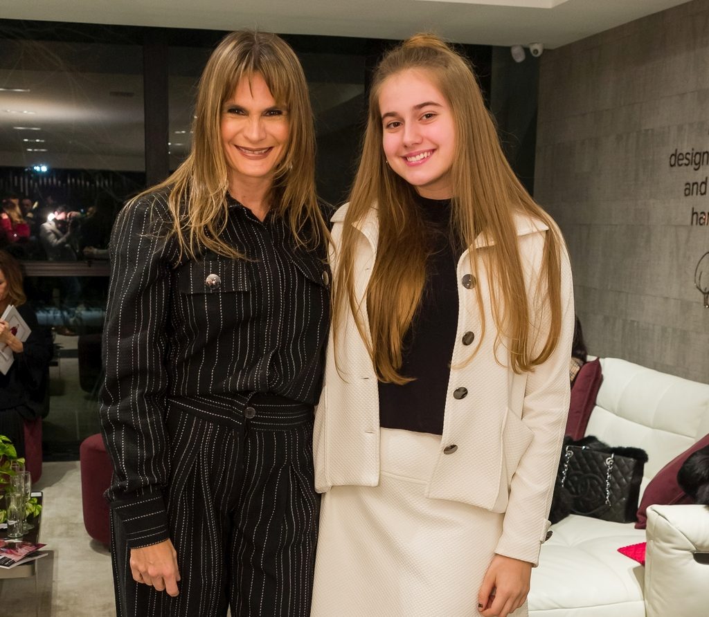 Luciana e Pietra Teixeira 